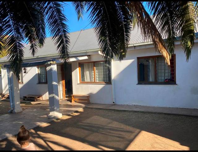 3 BEDROOM PROPERTY TO RENT IN QUEENSTOWN CENTRAL